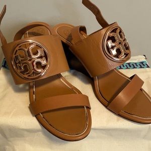 Tory Burch size 9 wedge